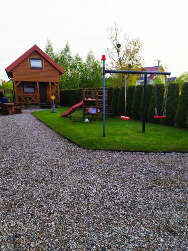 Pokoje Go?cinne Domki Apartamenty Awer