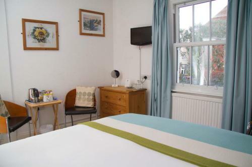 Hostal Wedgewood House