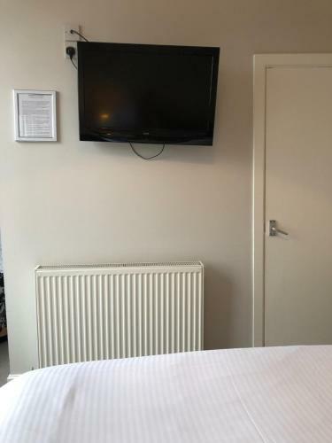 Bed & Breakfast The Monarch Hotel