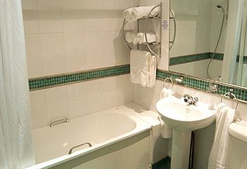 St Ives Hotel