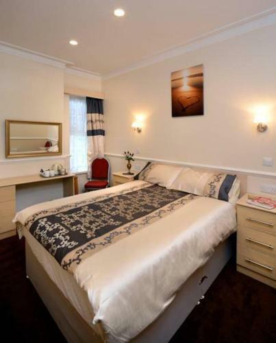 Gascony Hotel