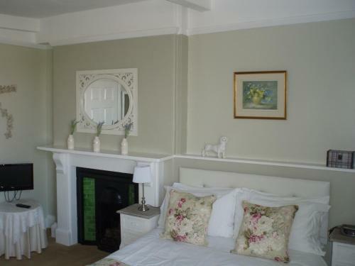 Alcombe House Hotel