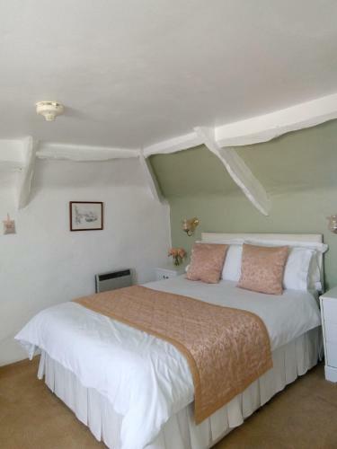 Alcombe House Hotel
