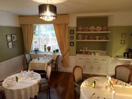 Alcombe House Hotel