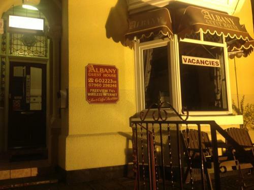Hostal Albany Guest House