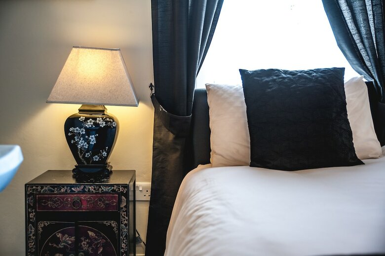 Hostal Arlana Guest House