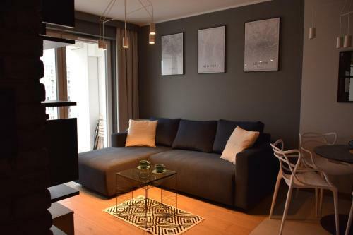 Uroczy Apartament Z Widokiem I Darmowym Parkingiem