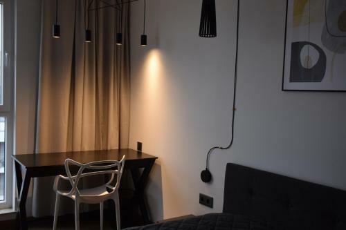 Uroczy Apartament Z Widokiem I Darmowym Parkingiem