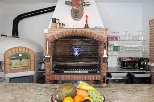 Exceptional Costa Del Sol Villa For 8, Hi Spec, Tranquil Setting, Amazing Views. Heated Pool.