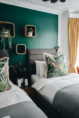 Hostal Cloves Boutique Bed & Breakfast