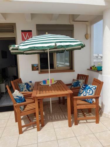 Ocean Breeze Apartment