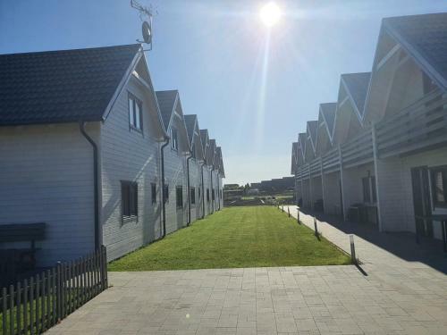Lodge Sarbinowo Prestige - Ekskluzywne Domki Nad Morzem