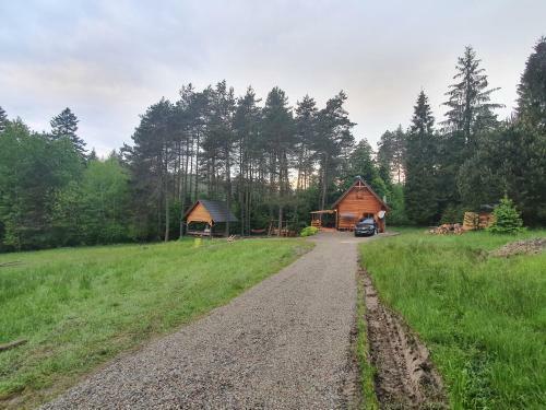 Smerekowiec Domek W Lesie
