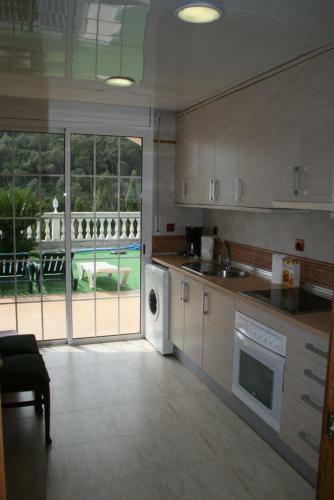Villa Costa.