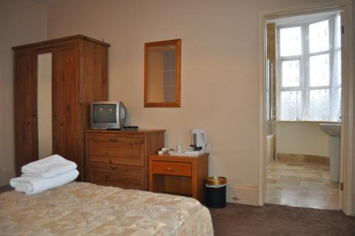 Plough Hotel