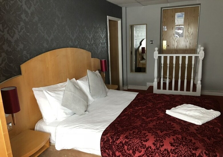 Westone Manor Hotel
