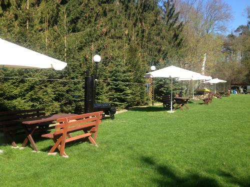 Hostal Dom Wypoczynkowy Jantar Le?nicz�wka 1a