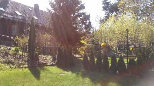 Hostal Dom Wypoczynkowy Jantar Le?nicz�wka 1a