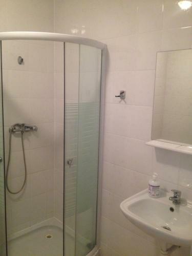 Hostal Dom Wypoczynkowy Jantar Le?nicz�wka 1a