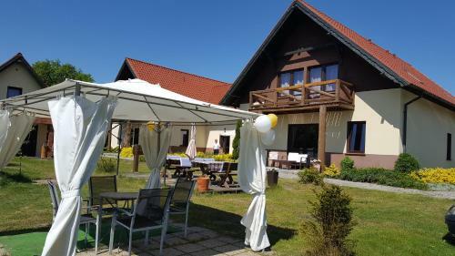 Bed & Breakfast Pokoje I Domki Sarace?ska Chata