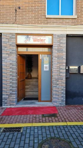 Hostal Alojamiento Weier