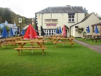 Yew Tree Inn Motel