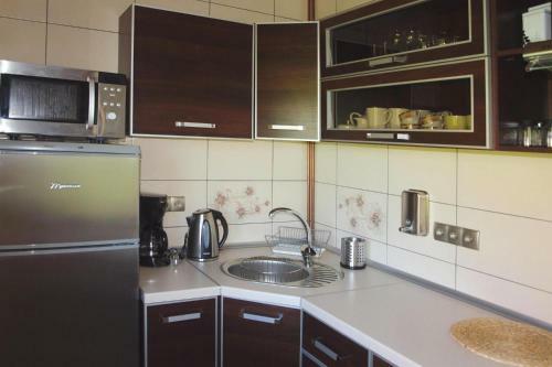 Holiday Homes, Suryty