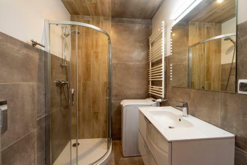 Apartamento Bli?ej G�r