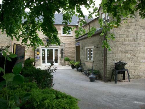 Santo's Higham Farm Hotel