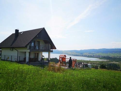 Domek W G�rach I Nad Jeziorem Czorszty?skim
