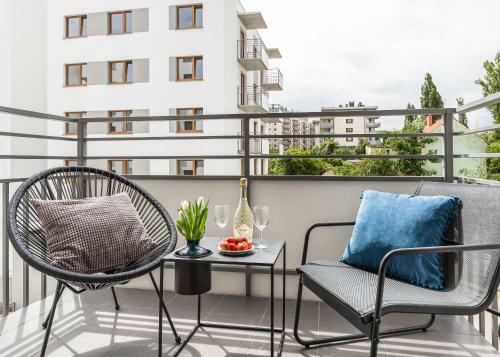 Premium Apartments New Town Private Parking Included