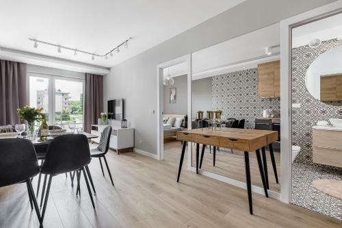 Premium Apartments New Town Private Parking Included