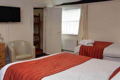 Cedars Hotel