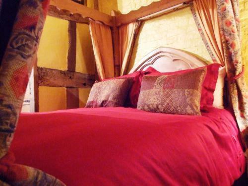 Hostal Wizards Thatch Luxury Suites