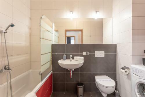 Ambria Apartments Platan Complex II