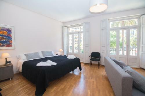 Hostal Bet Apartments - Canovas Rooms