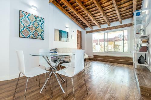 Apartamento Center-2br, 2ba-attic-terrace,view, Wi-fi, A/c