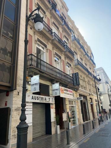 Hostal Star Home