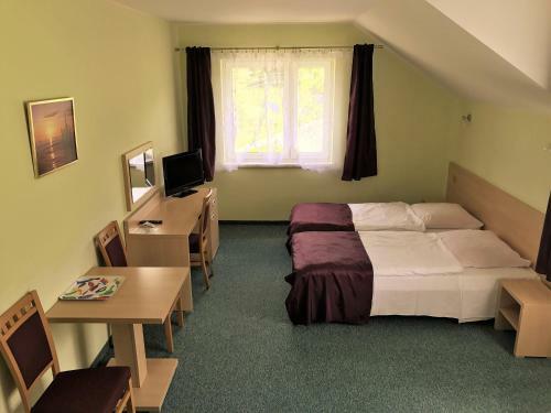 Pokoje Go?cinne W Dolinie Szcz??cia