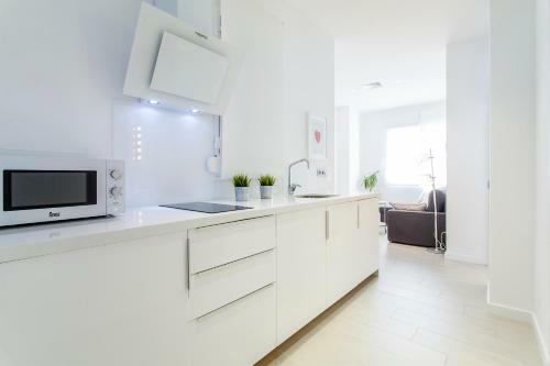 Elegant Apartment Close To Center R&c