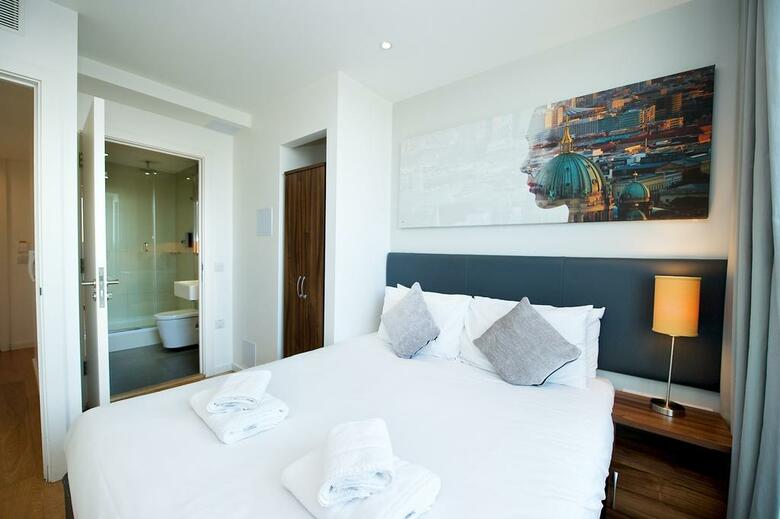 Staycity Serviced Apartments London Heathrow