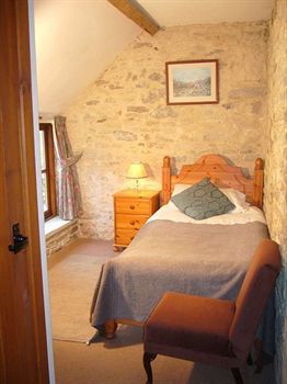 Hostal Kingston Country Courtyard