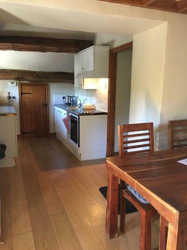 Love Cottage