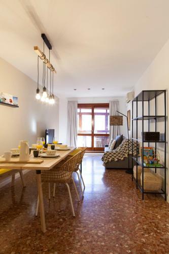 Apartment In The Quart Towers