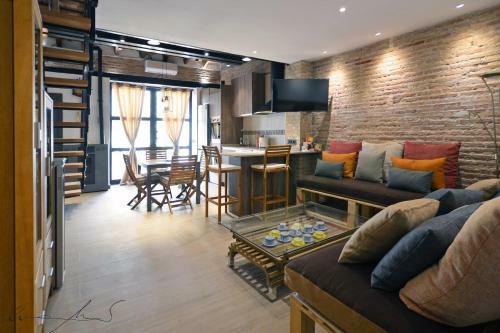 Casita En El Caba�al Con Patio