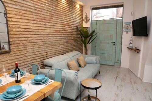 Vintage Loft Apartment Beach, Private Terrace Wifi