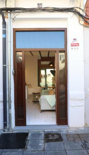 Vintage Loft Apartment Beach, Private Terrace Wifi