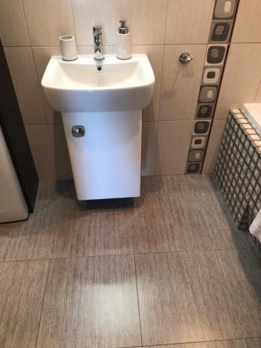 Apartament F&j #35