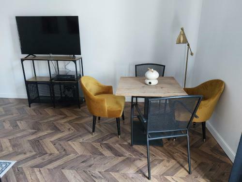 Lof Central Apartment Z Miejscem Parkingowym