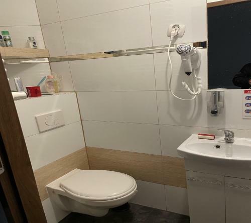 Apartamento Eldom-noclegi, Kolejowa 15 W?growiec